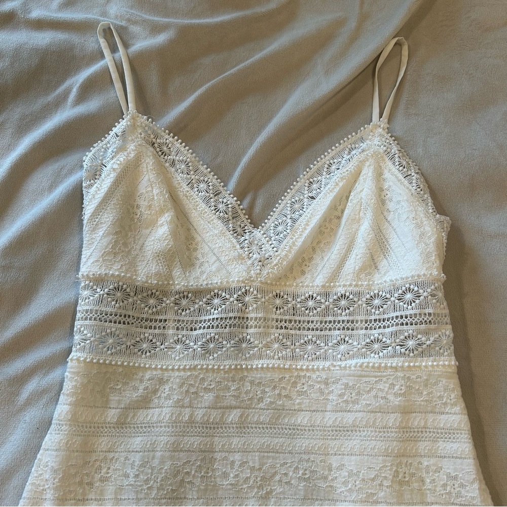 All in Favor White lace dress graduation size S like new - Picture 2 of 9